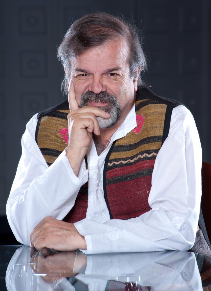 Mauricio Puerta presentó su nuevo libro “El Sendero Zodiacal del Loco